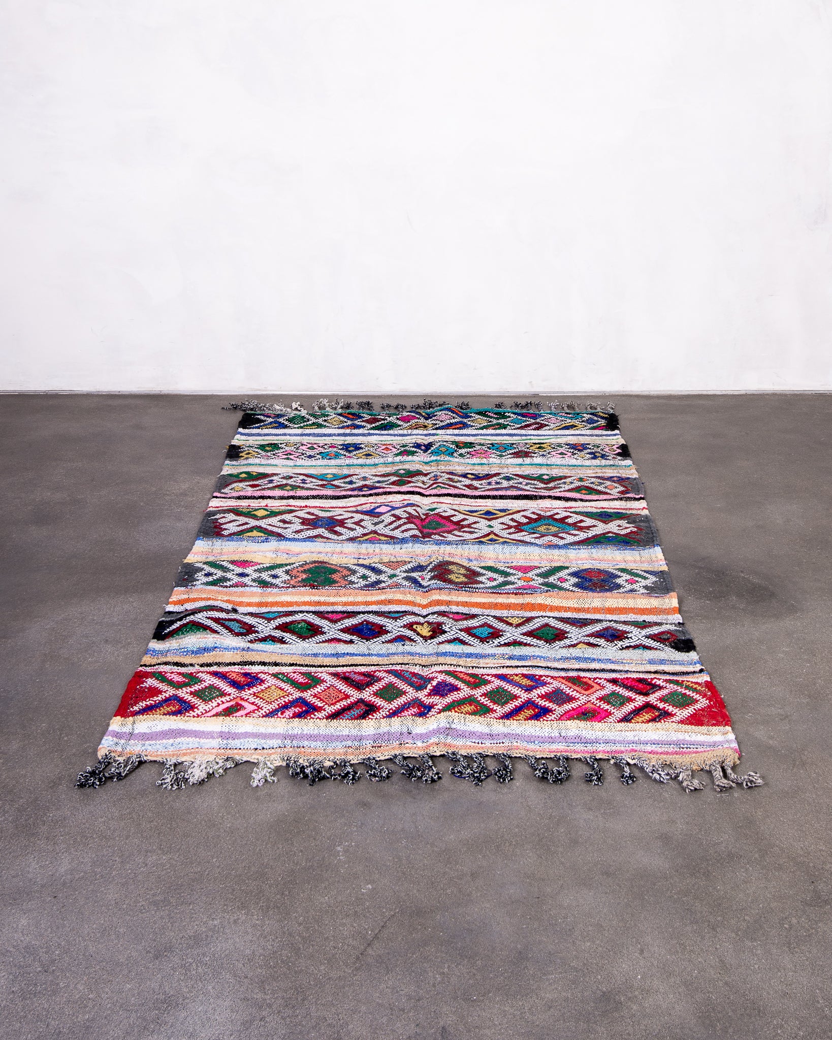 Modern designer handcrafted Berber rug from morocco Kelim with beautiful colors and patterns